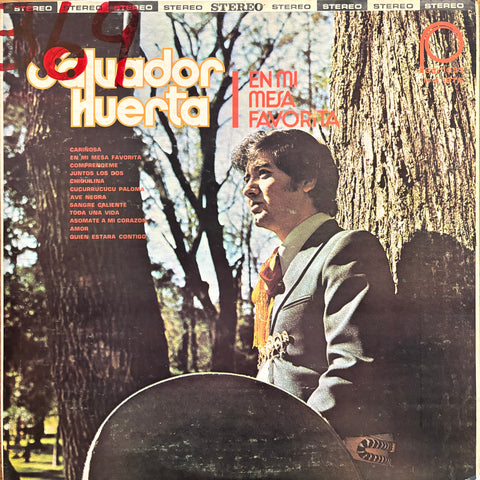 Huerta, Salvador "En Mi Mesa Favorita"